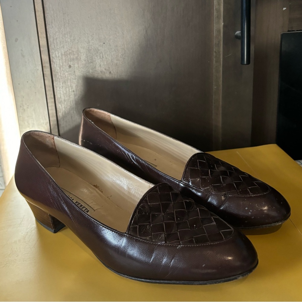 Bottega Veneta Women’s brown leather loafers. Size 7.5